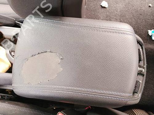 Used Armrest / Center console Armrest / Center console 39537875 39537875
