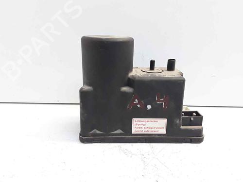 Used Central lock pump AUDI A4 B5 (8D2) 1.9 TDI (110 hp) 32428406