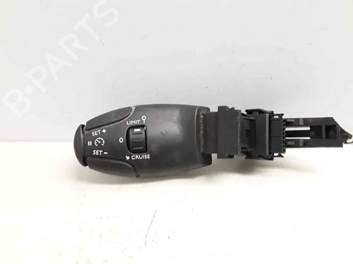 Used Steering wheel controls PEUGEOT 307 (3A/C) 2.0 16V (136 hp) 17908631