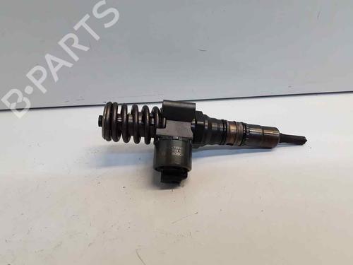 Injector VW GOLF V (1K1) [2003-2010]  32306289