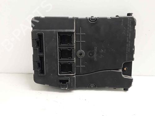 Boîte à Fusibles RENAULT GRAND SCÉNIC II (JM0/1_) 1.6 (113 hp) 24802333