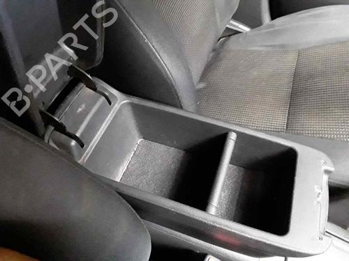 Armrest / Center console TOYOTA AVENSIS (_T25_) 2.2 D-4D (ADT251_, ADT251R) | BP19067215I20 