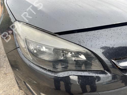 Used Right headlight OPEL ASTRA J (P10) [2009-2016]  31117899