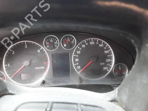 Kombinert Instrument AUDI A6 C5 (4B2) 2.5 TDI (155 hp) 17101888