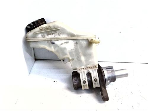 Used Brake master cylinder Brake master cylinder 37014979 37014979