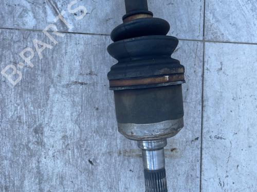 Left front driveshaft HYUNDAI ELANTRA III Saloon (XD) 1.6 | BP21866605M38