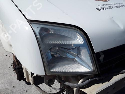 Used Right headlight Right headlight FORD TRANSIT CONNECT (P65_, P70_, P80_) 1.8 TDCi (90 hp) 33832997 33832997
