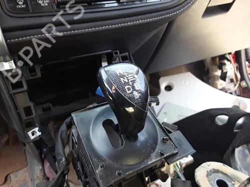 Leva del cambio TOYOTA AURIS (_E18_) 1.8 Hybrid (ZWE186_, ZWE186R) (136 hp) 30577691
