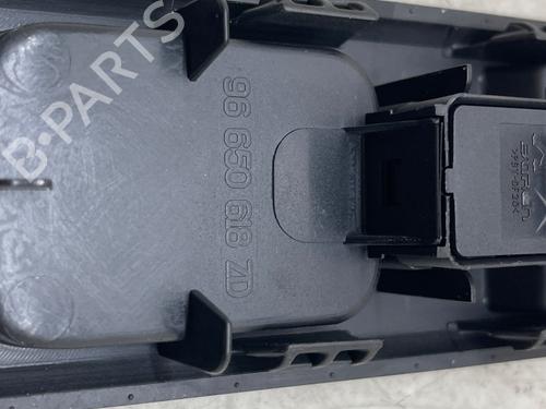 Right front window switch PEUGEOT 5008 (0U_, 0E_)  | BP29232783I26 