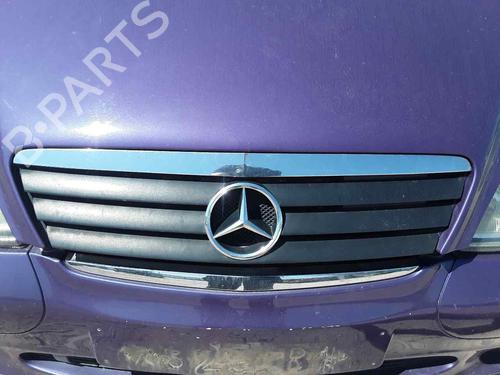 Used Grille MERCEDES-BENZ A-CLASS (W168) A 170 CDI (168.008) (90 hp) 25026763