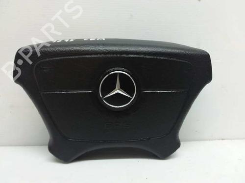 Førerens kollisjonspute MERCEDES-BENZ C-CLASS (W202) C 180 (202.018) (122 hp) 7471224