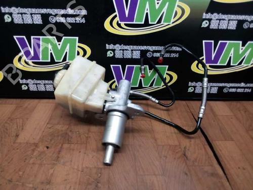 Used Brake master cylinder BMW X3 (E83) 3.0 d (204 hp) 7468005