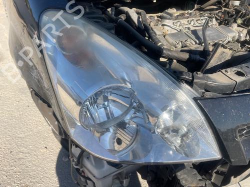 Used Right headlight TOYOTA COROLLA Verso (ZER_, ZZE12_, R1_) [2004-2009]  28503276