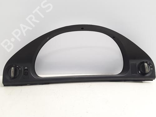 Instrumentbord BMW 5 (E39) 525 tds (143 hp) 16430205