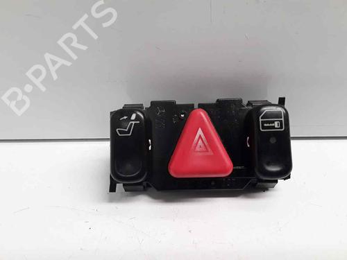 Used Knee airbag MERCEDES-BENZ E-CLASS (W210) E 300 Turbo-D (210.025) (177 hp) 30925885