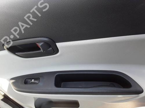 Used Right rear window switch HYUNDAI ACCENT III (MC) 1.5 CRDi GLS (110 hp) 8912465