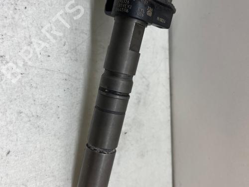 Used Injector MERCEDES-BENZ C-CLASS (W204) [2007-2015]  22936901