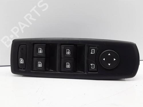 left-front-window-switch-renault-megane-iii-hatchback-bz01_-b3_-2008-36239788 main image
