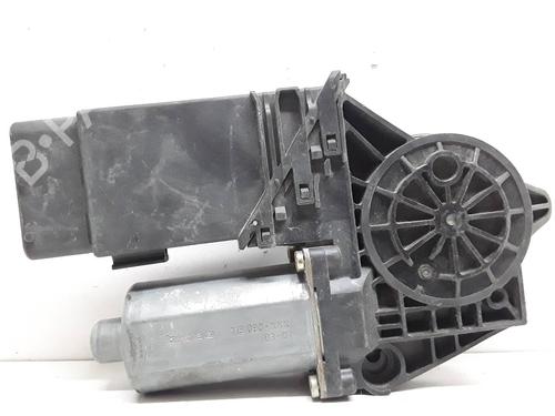 Used Right front window motor VW PASSAT B5 Variant (3B5) 2.5 TDI (150 hp) 9968518