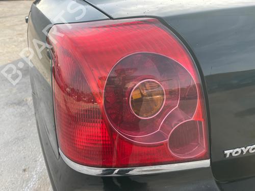 Venstre baglygte TOYOTA AVENSIS Saloon (_T25_) [2003-2009]  30441190