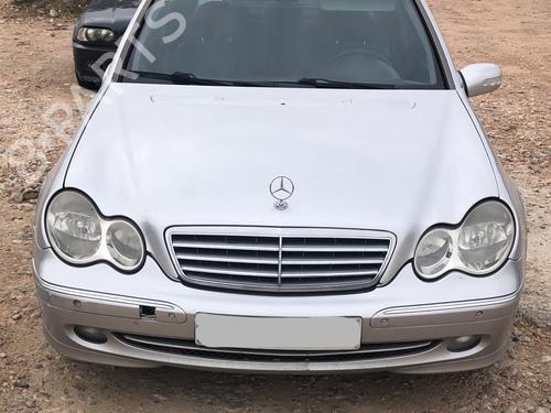 Brugte MERCEDES-BENZ C-CLASS (W203) C 220 CDI (203.006) (136 hp) 4410550