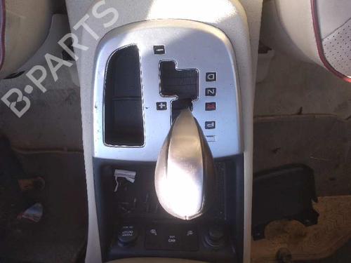 Used Gear lever HYUNDAI SANTA FÉ II (CM) 2.2 CRDi 4x4 (155 hp) 7468282