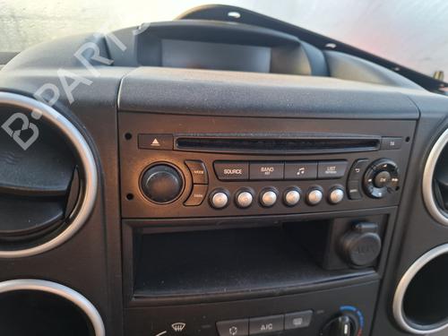 Used Radio Radio 37407645 37407645
