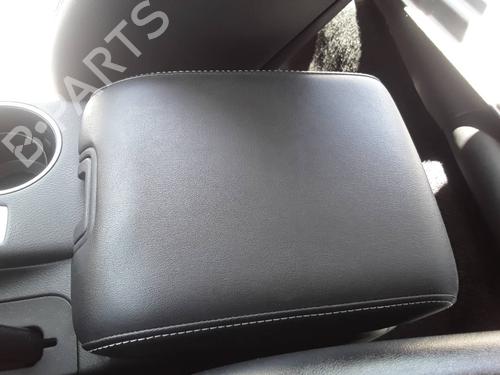 Used Armrest / Center console INFINITI Q50 50 D (170 hp) 12540610