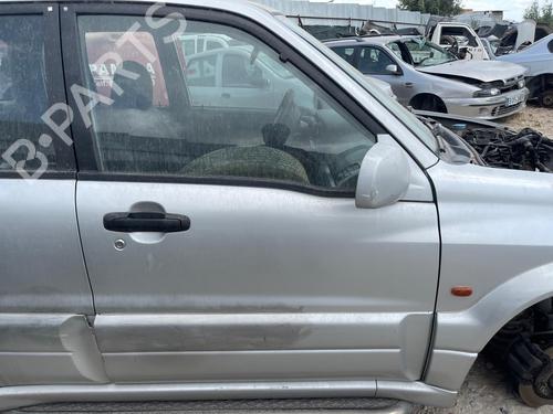 Used Right front door SUZUKI GRAND VITARA I (FT, HT) 2.0 HDI 110 16V 4x4 (SQ420D, TD83V) (109 hp) 27597625