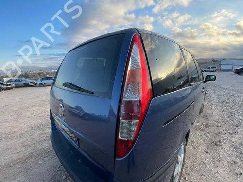 Used Right taillight Right taillight FIAT ULYSSE (179_) 2.2 JTD (128 hp) 40515074 40515074