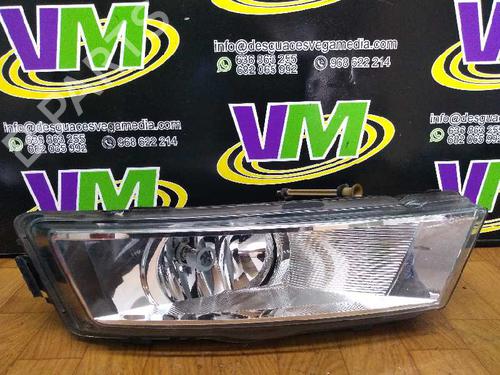 Used Right front fog light SKODA RAPID (NH3, NK3, NK6) 1.6 TDI (105 hp) 7468638