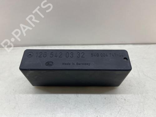 Used Lights ECU MERCEDES-BENZ 124 Saloon (W124) 230 E (124.023) (136 hp) 22334229