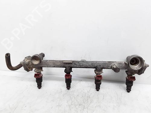 Used Injection rail MERCEDES-BENZ E-CLASS T-Model (S210) E 200 T (210.235) (136 hp) 10261084