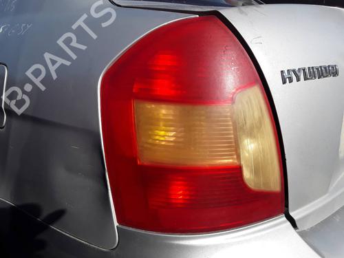 Used Left taillight HYUNDAI ACCENT III (MC) 1.5 CRDi GLS (110 hp) 8912471