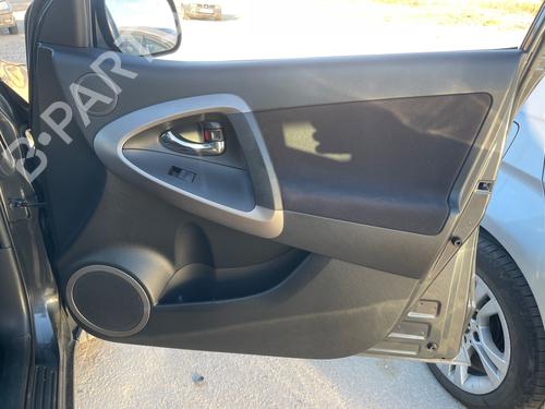 Høyre frontpanel TOYOTA RAV 4 III (_A3_) [2005-2014]  30288561