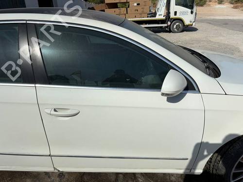 right-front-door-vw-passat-b6-3c2-2005-2006-2007-2008-2009-2010-2011-38936746 main image