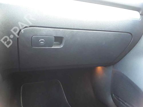 Used Glove box VW GOLF VI (5K1) 1.6 TDI (105 hp) 20150108