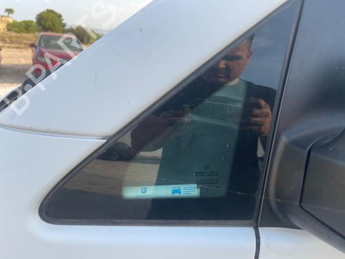 Used Front left quarter glass MERCEDES-BENZ VITO Bus (W639) 111 CDI (639.701, 639.703, 639.705) (109 hp) 26645660