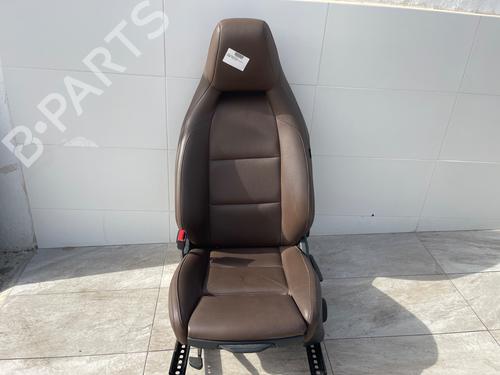 Sedile anteriore sinistro MERCEDES-BENZ CLA Coupe (C117) CLA 220 CDI / d (117.303) (177 hp) 25713868