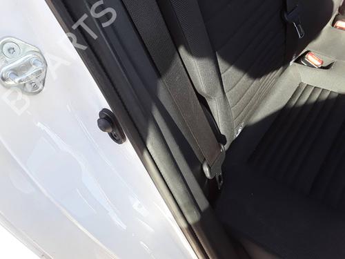 Sikkerhedssele bag højre TOYOTA AURIS (_E18_) 1.8 Hybrid (ZWE186_, ZWE186R) (136 hp) 32177305