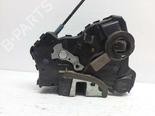 Used Front right lock SUZUKI GRAND VITARA II (JT, TE, TD) 1.9 DDiS All-wheel Drive (JT419, TD44, JB419WD, JB419XD,... (129 hp) 7471326