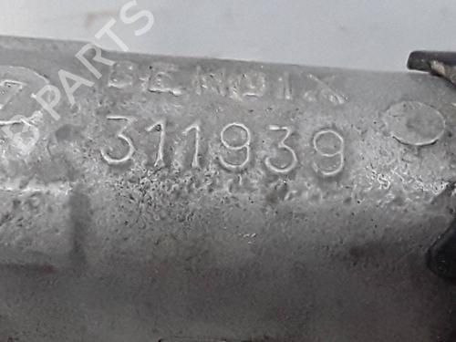 Brake master cylinder PEUGEOT 307 CC (3B) 2.0 16V | BP13308304M77 