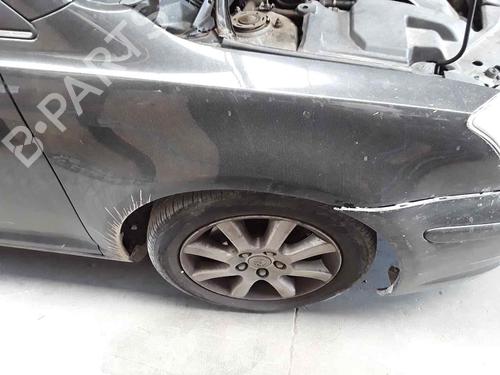 Used Right front fenders TOYOTA AVENSIS (_T25_) 2.2 D-4D (ADT251_, ADT251R) (150 hp) 19100219