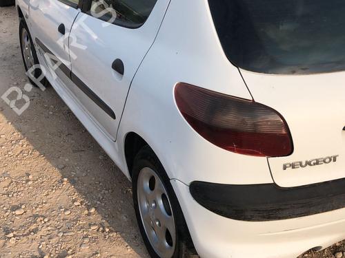 Fuse box PEUGEOT 206 Hatchback (2A/C) 1.4 HDi eco 70 | BP22897985E1 