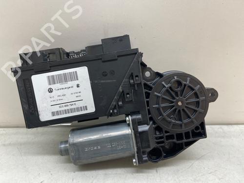 Used Right rear window motor VW TOUAREG (7LA, 7L6, 7L7) 2.5 R5 TDI (174 hp) 28826332