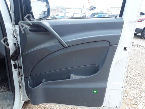 Used Front right panel Front right panel MERCEDES-BENZ VITO / MIXTO Van (W639) 111 CDI (639.601, 639.603) (116 hp) 33026425 33026425