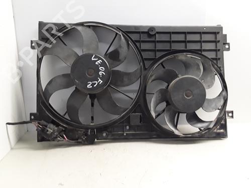 Koelventilatormotor VW PASSAT B6 Variant (3C5) 1.9 TDI (105 hp) 17454045