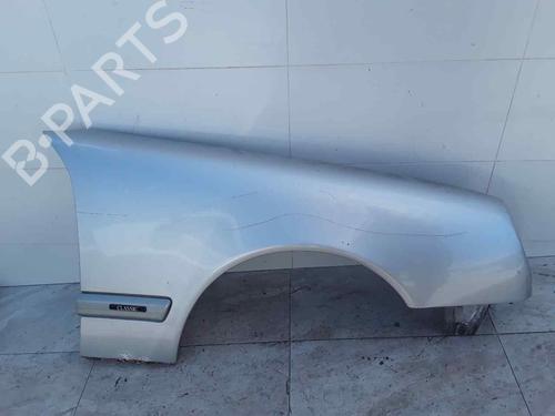 Guarda-lamas direito Guarda-lamas direito MERCEDES-BENZ E-CLASS (W210) E 270 CDI (210.016) (170 hp) 35930252 35930252
