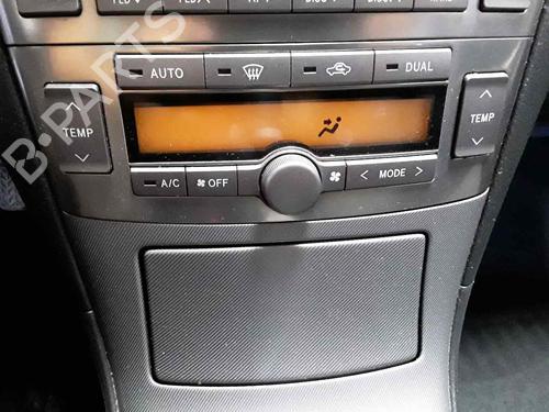 Used Climate control TOYOTA AVENSIS (_T25_) 2.2 D-4D (ADT251_, ADT251R) (150 hp) 19067221
