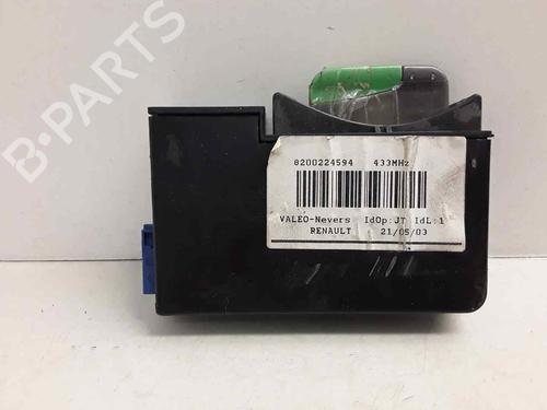 Used Electronic module RENAULT LAGUNA II (BG0/1_) [2001-2007]  29464747